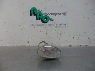 Used Indicator lens, front left Smart Fortwo Coupé (450.3) 0.7 Price € 5,00 Margin scheme offered by Autodemontagebedrijf Otte