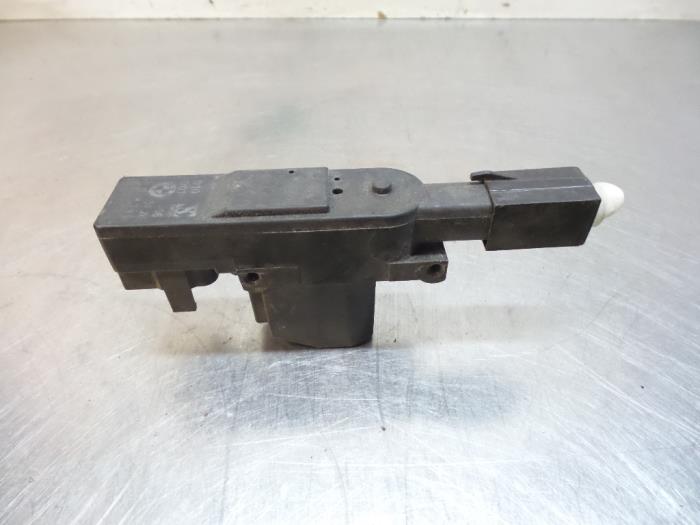 Moteur de serrure de hayon
