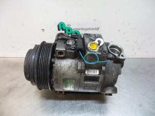 Used Air conditioning pump Mercedes CLK (W208) 3.2 320 V6 18V Price € 50,00 Margin scheme offered by Autodemontagebedrijf Otte