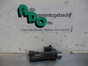 Used Vacuum valve Mercedes CLK (W208) 3.2 320 V6 18V Price € 10,00 Margin scheme offered by Autodemontagebedrijf Otte