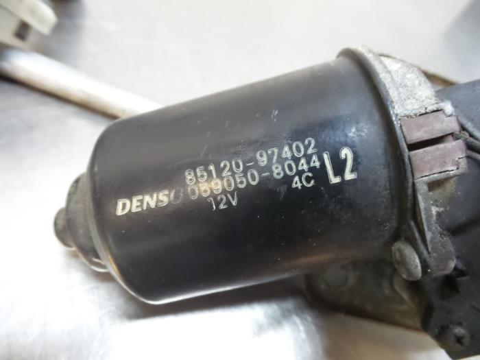Wiper motor + mechanism from a Daihatsu YRV (M2) 1.3 16V DVVT 2001
