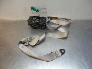 Used Rear seatbelt, left Jaguar XJ8 (X308) 3.2 V8 32V Executive Price € 30,00 Margin scheme offered by Autodemontagebedrijf Otte