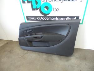 Używane Tapicerka drzwi prawych wersja 2-drzwiowa Fiat Grande Punto (199) 1.2 Cena € 40,00 Procedura marży oferowane przez Autodemontagebedrijf Otte