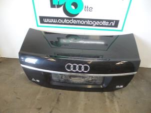 Usagé Couvercle coffre Audi A6 Quattro (C6) 3.2 V6 24V FSI Prix € 125,00 Règlement à la marge proposé par Autodemontagebedrijf Otte