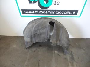 Usagé Passage de roue Audi A6 Quattro (C6) 3.2 V6 24V FSI Prix € 25,00 Règlement à la marge proposé par Autodemontagebedrijf Otte