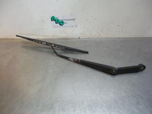 Used Front wiper arm Toyota Paseo (EL54) 1.5i,GT MPi 16V Price € 15,00 Margin scheme offered by Autodemontagebedrijf Otte