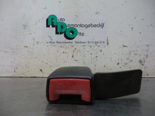 Used Rear seatbelt buckle, left Mercedes CLK (W208) 3.2 320 V6 18V Price € 10,00 Margin scheme offered by Autodemontagebedrijf Otte