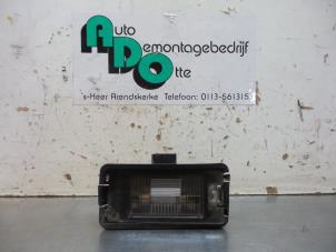 Używane Oswietlenie tablicy rejestracyjnej Seat Ibiza III (6L1) 1.9 TDI 100 Cena € 5,00 Procedura marży oferowane przez Autodemontagebedrijf Otte