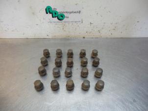 Used Set of wheel bolts Ford Transit Connect 1.8 TDCi 75 Price € 20,00 Margin scheme offered by Autodemontagebedrijf Otte