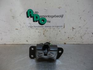 Used Tailgate lock mechanism Kia Picanto (BA) 1.0 12V Price € 20,00 Margin scheme offered by Autodemontagebedrijf Otte