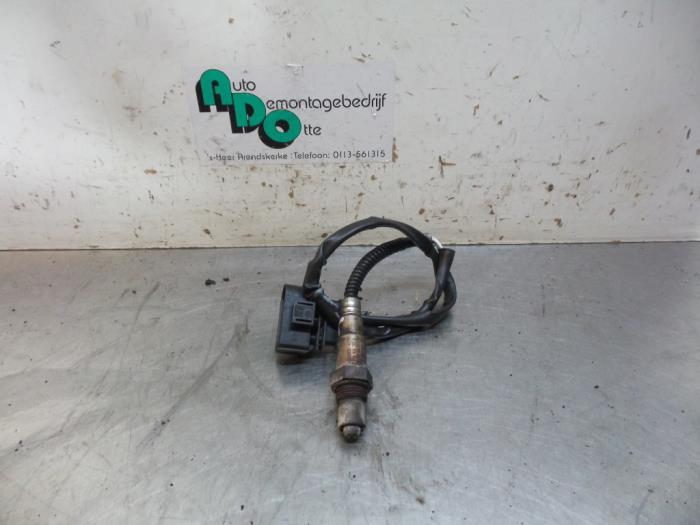 Usados Sonda Lambda Volkswagen Passat Syncro/4Motion (3B2) 2.8 30V Precio € 25,00 Norma de margen ofrecido por Autodemontagebedrijf Otte