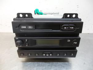 Used Radio/cassette player Ford Fiesta 5 (JD/JH) 1.25 16V Price € 25,00 Margin scheme offered by Autodemontagebedrijf Otte