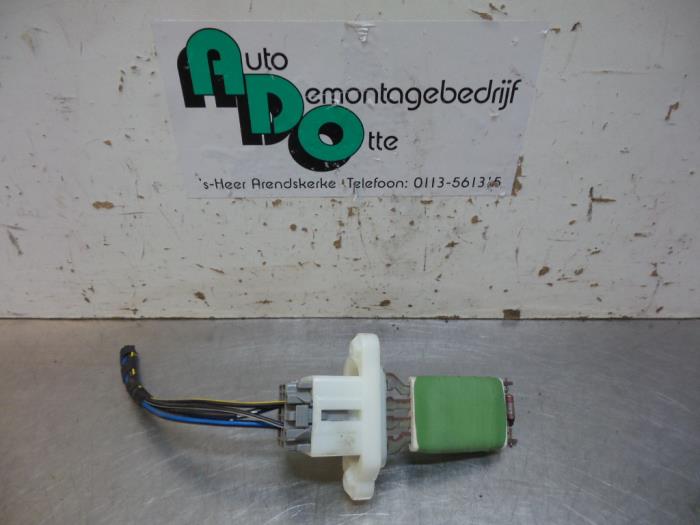 Heater resistor Ford Fiesta 5 1.25 16V 12790