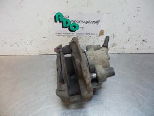 Used Front brake calliper, right BMW 3 serie Touring (E36/3) 318i Price € 25,00 Margin scheme offered by Autodemontagebedrijf Otte