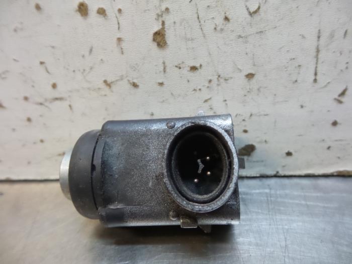 Usados Sensor PDC Mercedes CLK (C209) 3.2 320 V6 18V Precio € 25,00 Norma de margen ofrecido por Autodemontagebedrijf Otte