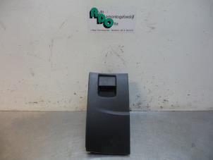Used Dashboard part Ford Mondeo IV Wagon 2.0 16V Price € 25,00 Margin scheme offered by Autodemontagebedrijf Otte