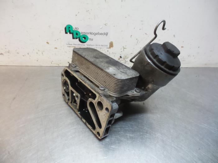 Oil filter housing Volkswagen Transporter T5 2.5 TDi 070115389B AXD