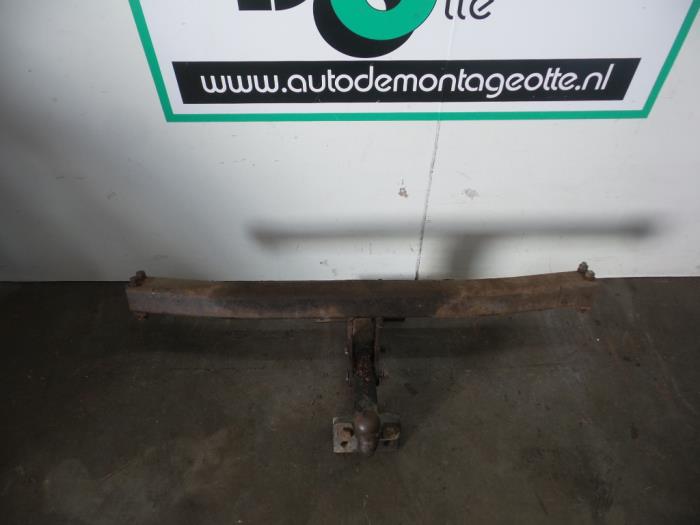 Towbar from a Land Rover Range Rover II 4.6 V8 HSE 1998