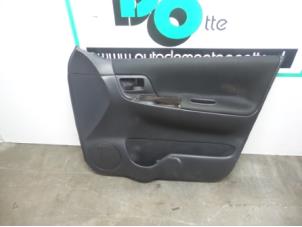 Używane Tapicerka drzwi prawych przednich wersja 4-drzwiowa Toyota Corolla Verso (E12) 2.0 D-4D 16V 90 Cena € 40,00 Procedura marży oferowane przez Autodemontagebedrijf Otte