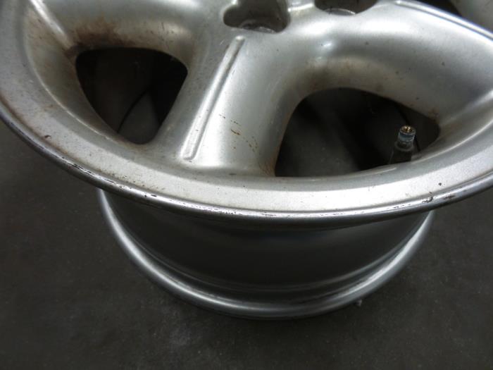 Set of sports wheels from a Land Rover Range Rover II 4.6 V8 HSE 1998