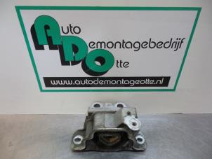 Used Gearbox mount Alfa Romeo MiTo (955) 1.3 JTDm 16V Eco Price € 30,00 Margin scheme offered by Autodemontagebedrijf Otte