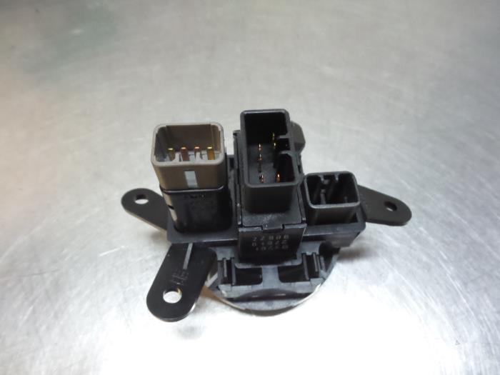 Wiper switch from a Hyundai Coupe 2.0i 16V 2000