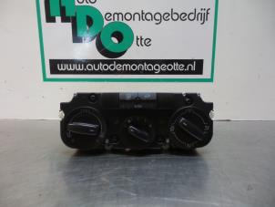 Usados Panel de control de calefacción Volkswagen Golf V (1K1) 1.6 Precio € 25,00 Norma de margen ofrecido por Autodemontagebedrijf Otte