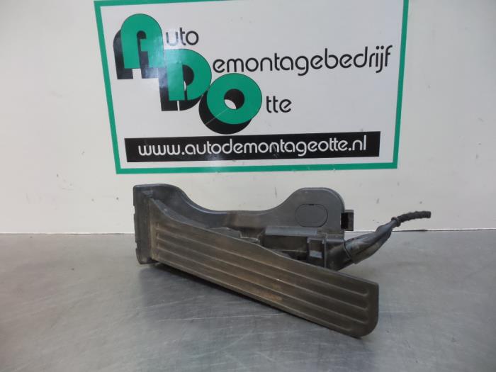 Begagnade Gaspedalsensor Volkswagen Golf V (1K1) 1.6 Pris € 25,00 Marginaltabell erbjuds av Autodemontagebedrijf Otte