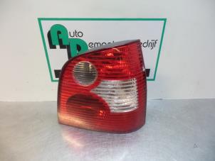 Used Taillight, right Volkswagen Polo IV (9N1/2/3) 1.2 12V Price € 20,00 Margin scheme offered by Autodemontagebedrijf Otte