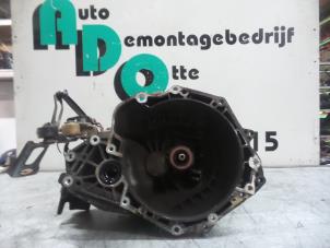 Usagé Boîte de vitesse Opel Astra H (L48) 1.6 16V Twinport Prix € 175,00 Règlement à la marge proposé par Autodemontagebedrijf Otte