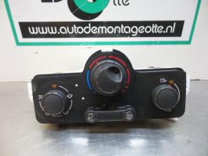 Used Heater control panel Renault Clio III (BR/CR) 1.2 16V 75 Price € 15,00 Margin scheme offered by Autodemontagebedrijf Otte
