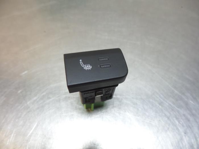 Seat heating switch from a Volkswagen Polo 2013