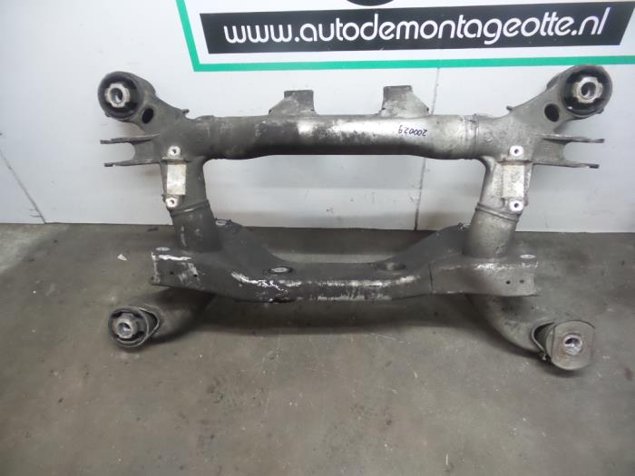 Usagé Faux châssis BMW 7 serie (E65/E66/E67) 740d V8 32V Prix € 100,00 Règlement à la marge proposé par Autodemontagebedrijf Otte