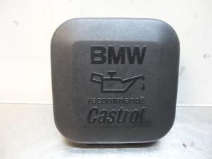 Used Oil cap BMW 7 serie (E65/E66/E67) 740d V8 32V Price € 15,00 Margin scheme offered by Autodemontagebedrijf Otte