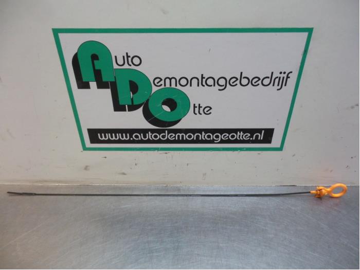 Gebrauchte Ölmessstab Volkswagen Polo III (6N2) 1.4 16V 75 Preis € 10,00 Margenregelung angeboten von Autodemontagebedrijf Otte
