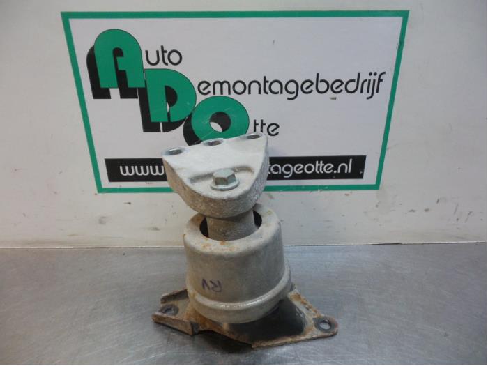 Usagé Support moteur Volkswagen Transporter T5 1.9 TDi Prix € 25,00 Règlement à la marge proposé par Autodemontagebedrijf Otte