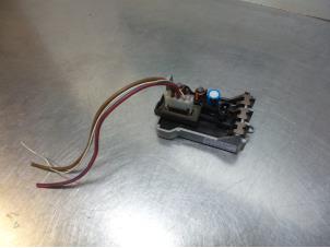 Used Heater resistor BMW 7 serie (E65/E66/E67) 740d V8 32V Price € 50,00 Margin scheme offered by Autodemontagebedrijf Otte