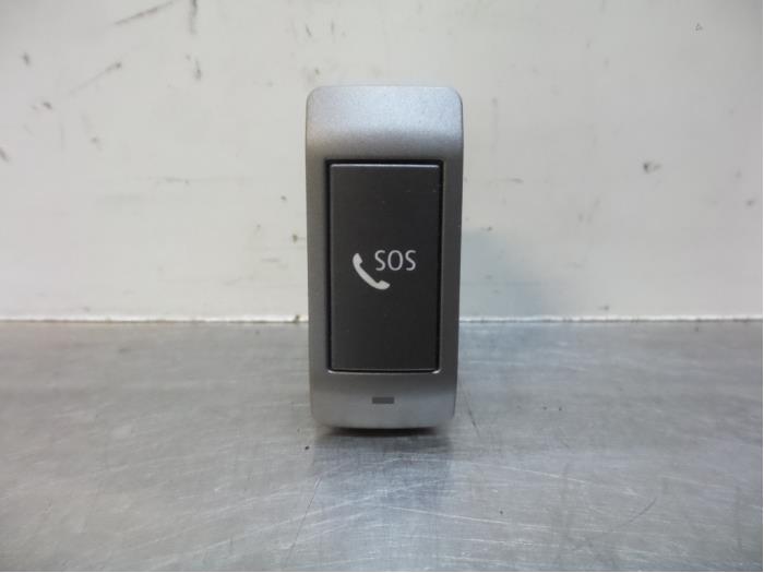 Usados Interruptor BMW 7 serie (E65/E66/E67) 740d V8 32V Precio € 25,00 Norma de margen ofrecido por Autodemontagebedrijf Otte