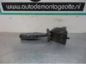 Gebrauchte Richtungsanzeiger Schalter Peugeot Expert (222/224) 1.9D Preis € 10,00 Margenregelung angeboten von Autodemontagebedrijf Otte