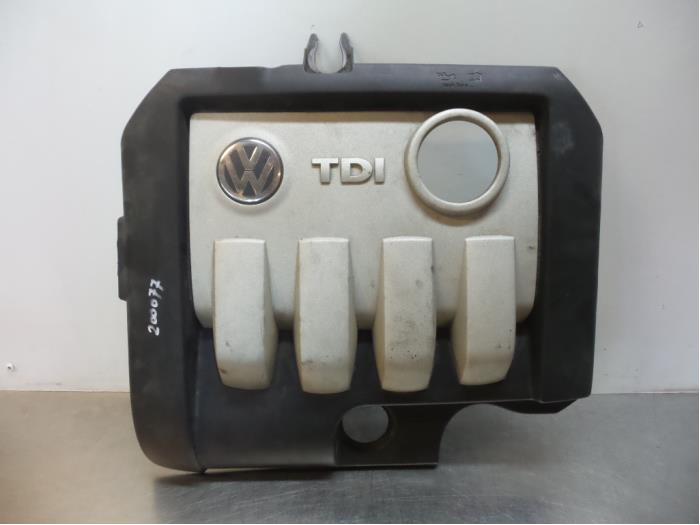 Plaque de protection moteur d'un Volkswagen Golf Plus (5M1/1KP) 1.9 TDI 105 2005