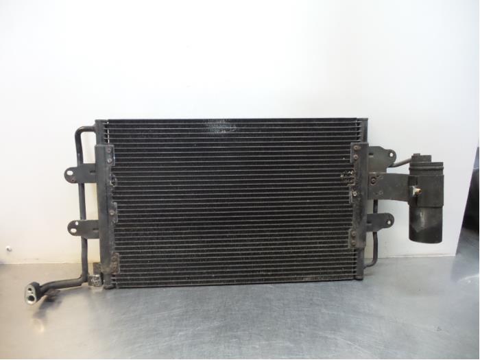 Gebrauchte Klima Kondensor Volkswagen New Beetle (9C1/9G1) 2.0 Preis € 40,00 Margenregelung angeboten von Autodemontagebedrijf Otte
