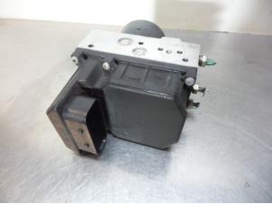Usagé Pompe ABS Citroen C8 (EA/EB) 2.2 16V Prix € 75,00 Règlement à la marge proposé par Autodemontagebedrijf Otte