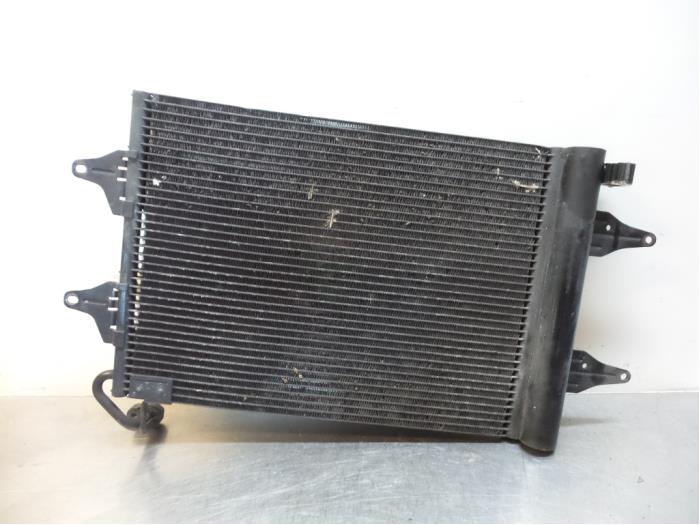Usagé Condenseur de climatisation Seat Ibiza III (6L1) 1.8 Turbo 20V FR Prix € 50,00 Règlement à la marge proposé par Autodemontagebedrijf Otte