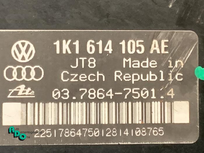 Brake servo from a Volkswagen Golf V (1K1) 1.6 2004