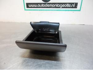 Used Front ashtray Suzuki Alto (RF410) 1.1 16V Price € 15,00 Margin scheme offered by Autodemontagebedrijf Otte