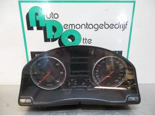 Used Instrument panel Volkswagen Golf Plus (5M1/1KP) 1.9 TDI 105 Price € 50,00 Margin scheme offered by Autodemontagebedrijf Otte
