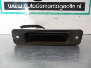 Used Tailgate handle Peugeot 807 2.0 16V Price € 25,00 Margin scheme offered by Autodemontagebedrijf Otte