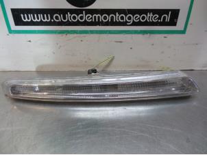 Used Indicator, right Peugeot 807 2.0 16V Price € 15,00 Margin scheme offered by Autodemontagebedrijf Otte