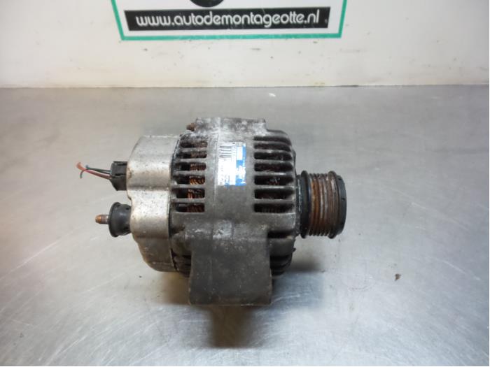 Begagnade Dynamo Jaguar X-type 2.1 V6 24V Pris € 40,00 Marginaltabell erbjuds av Autodemontagebedrijf Otte