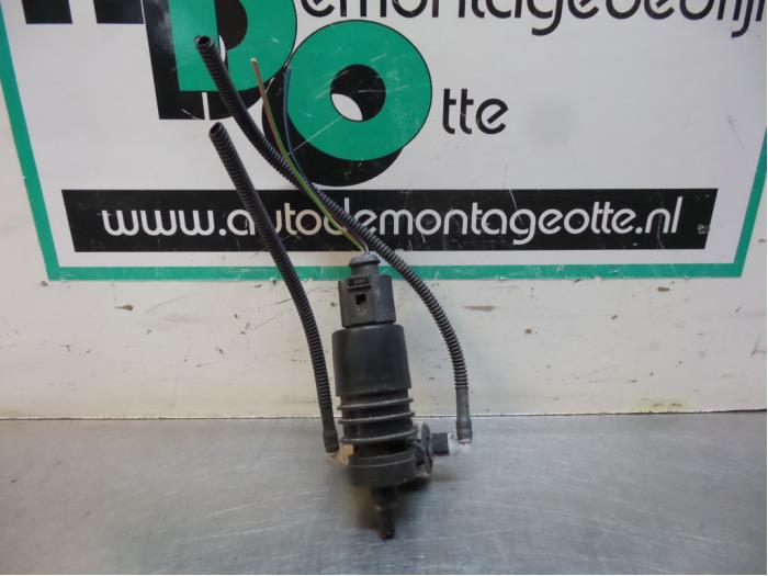 Seat 08 Windscreen washer pumps stock